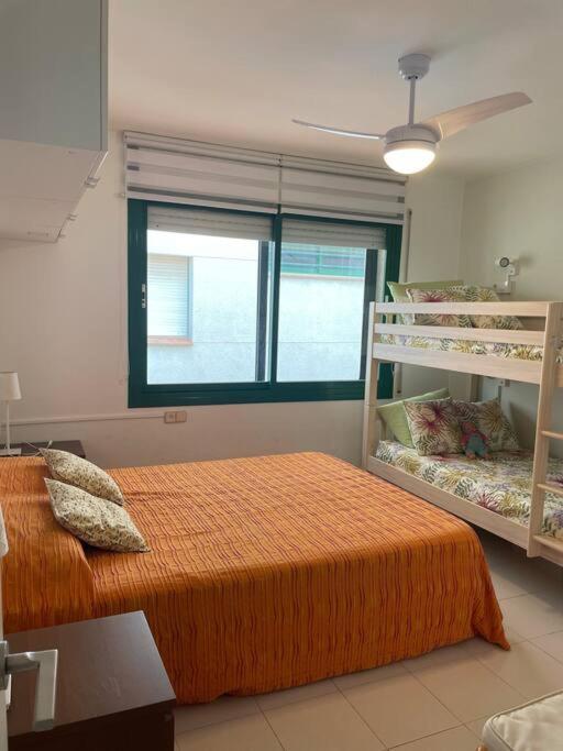 Apartamento Con Piscina En Лянса Екстер'єр фото