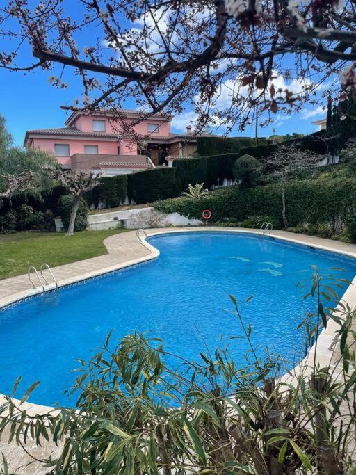 Apartamento Con Piscina En Лянса Екстер'єр фото