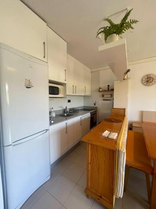 Apartamento Con Piscina En Лянса Екстер'єр фото